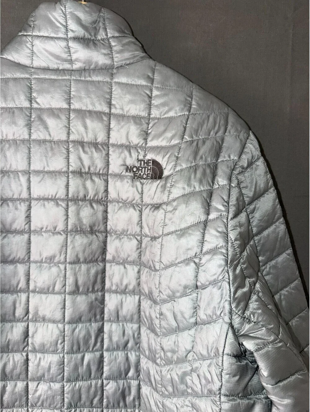 The North Face ThermoBall Jacket Men’s Large Gray Silver Quilted Puffer